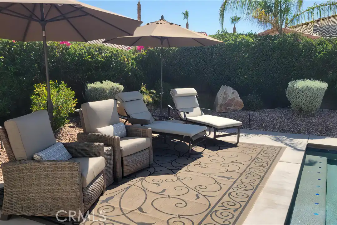 House in La Quinta - View 4