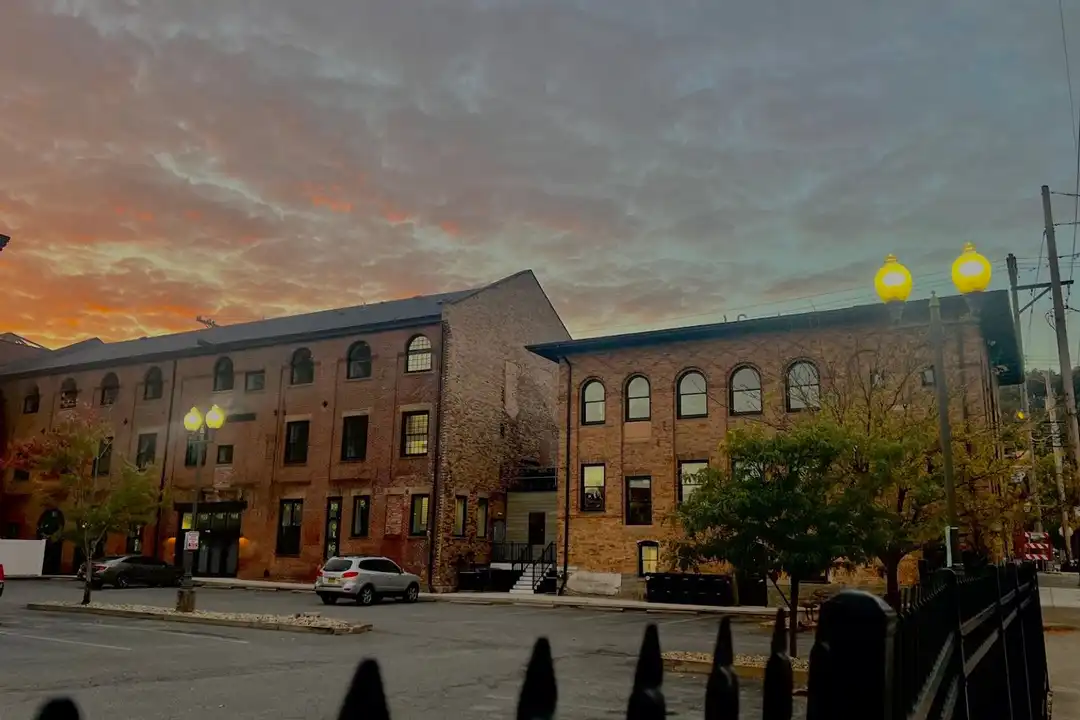 905 Bingham St – photo 1