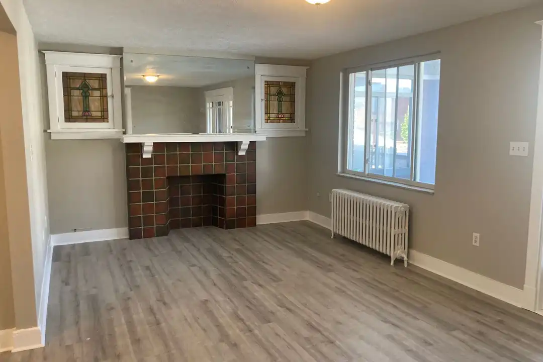927 Brookline Blvd unit Unit 1 – photo 1