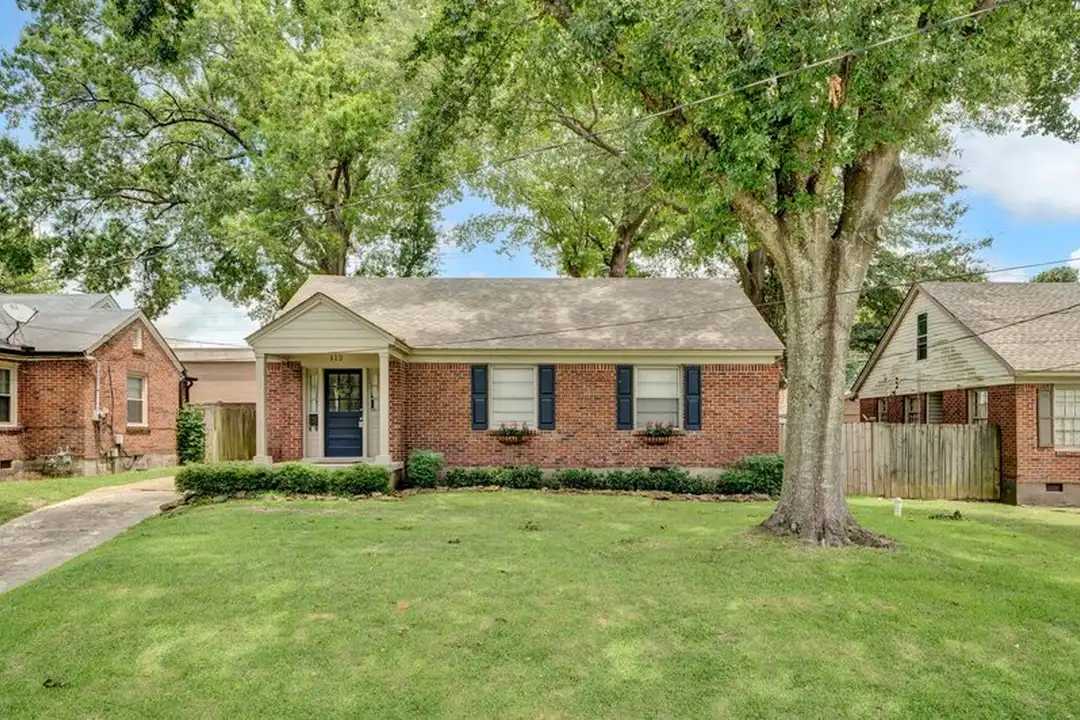 House in Memphis - View 2