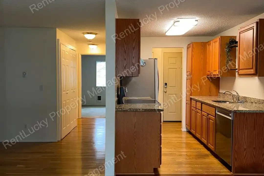 12510 NE 117th Pl - View 4