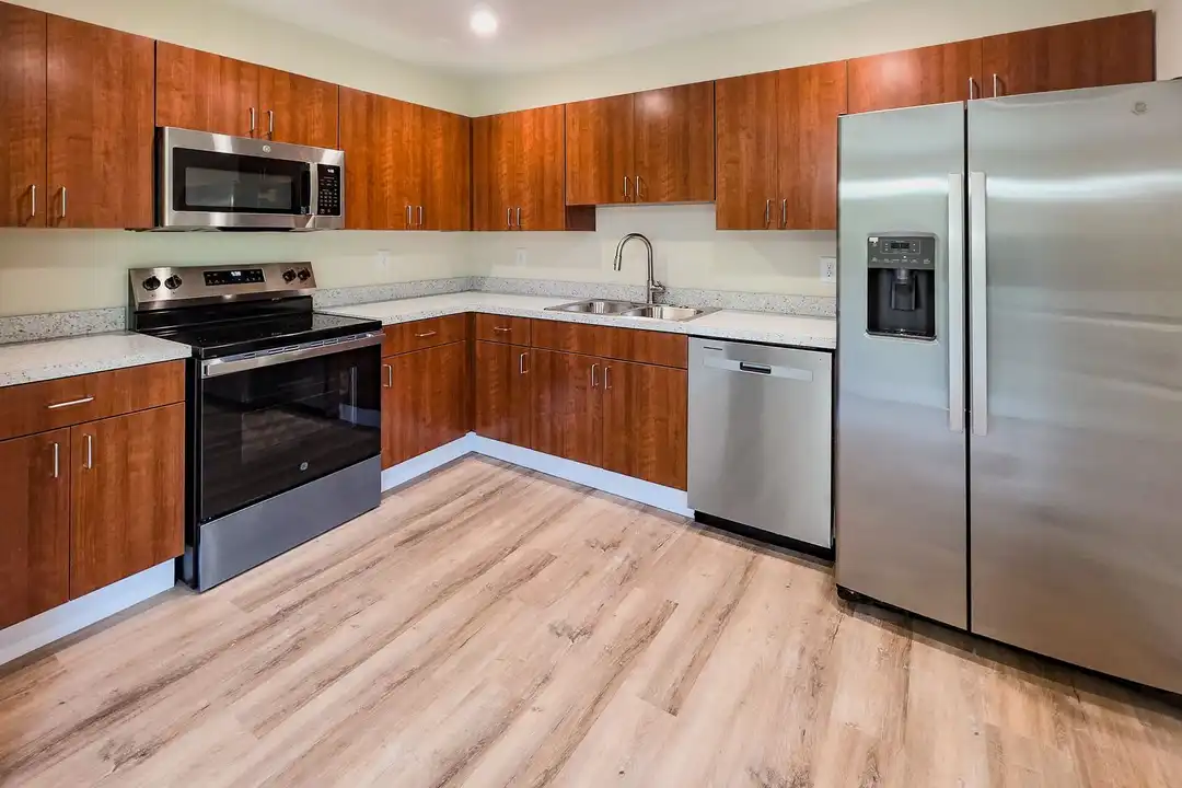 1422 Nolan Ave - View 3