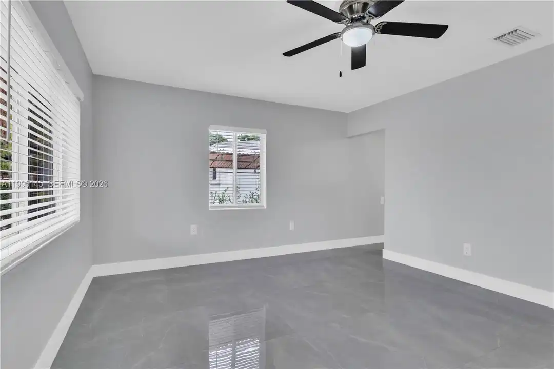 51 SW 59th Ave - View 5