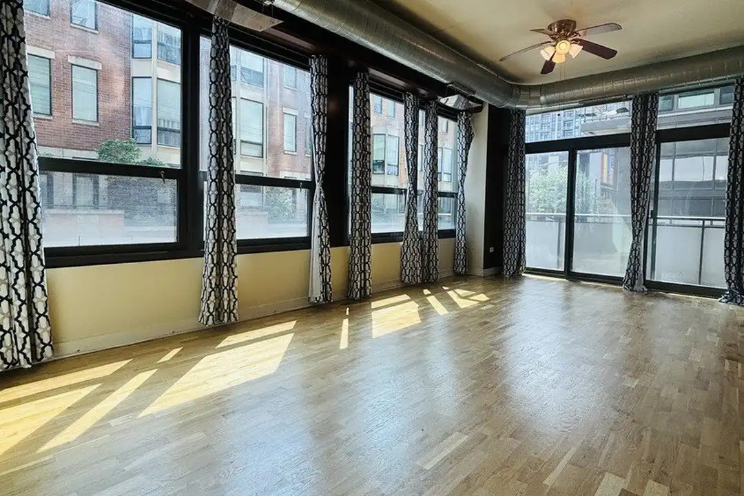 660 W Wayman St #204 - View 2