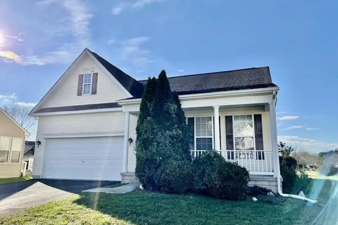 32 Wanoma Cir – photo 1 of 11