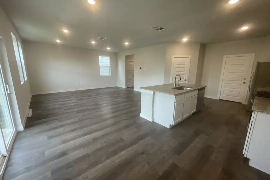 5330 Tourmaline Lp - View 4