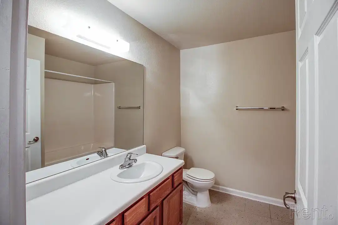 Hallmark at Oak Ridge Apartments - 500 Tuskegee Dr - Oak Ridge, TN | Rent.