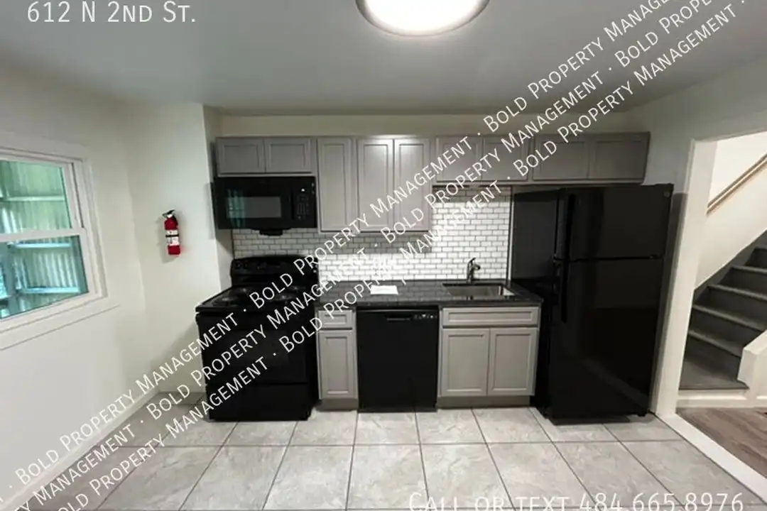 612 N 2nd St - View 4