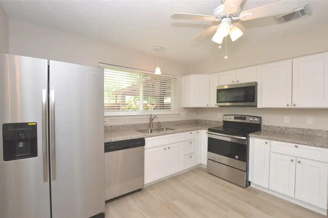 703 Flower Field Ct - View 5