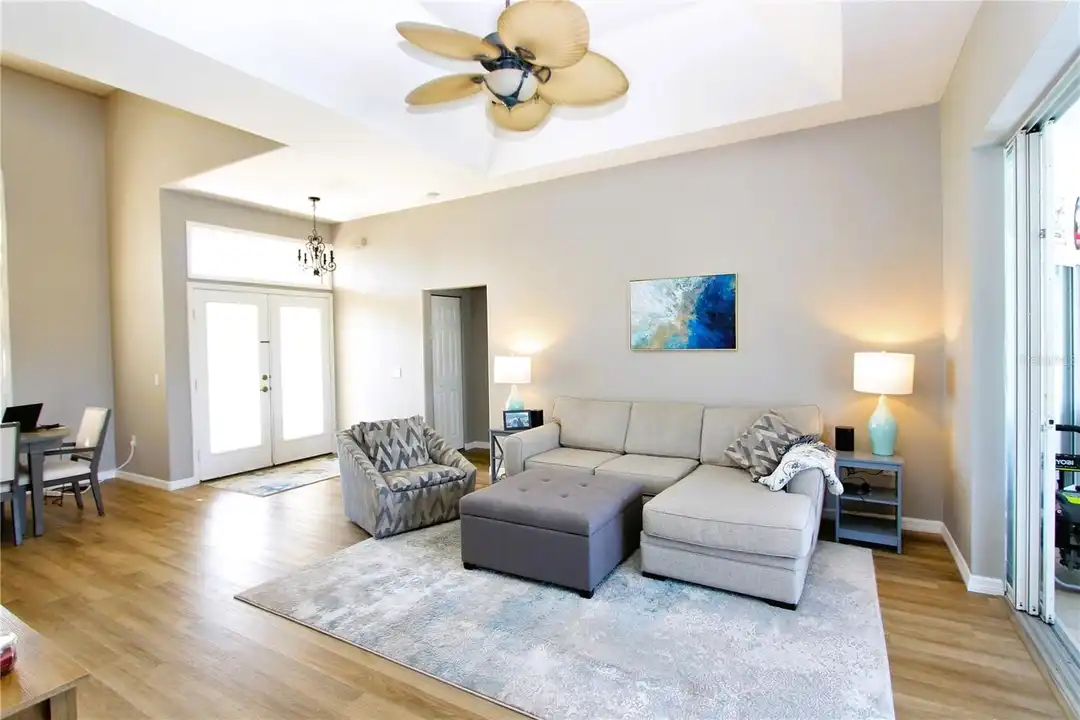 42 Mark Twain Ln - View 3