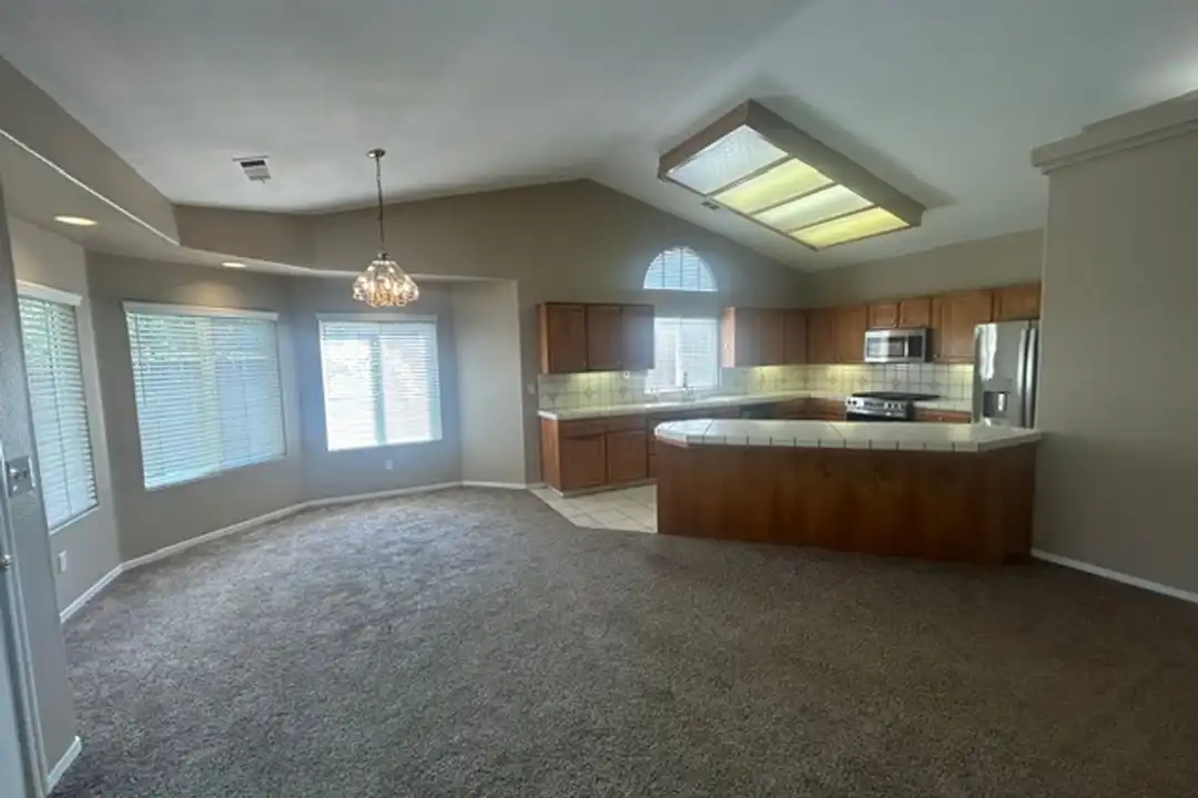 2744 W Ceres Ct - View 4