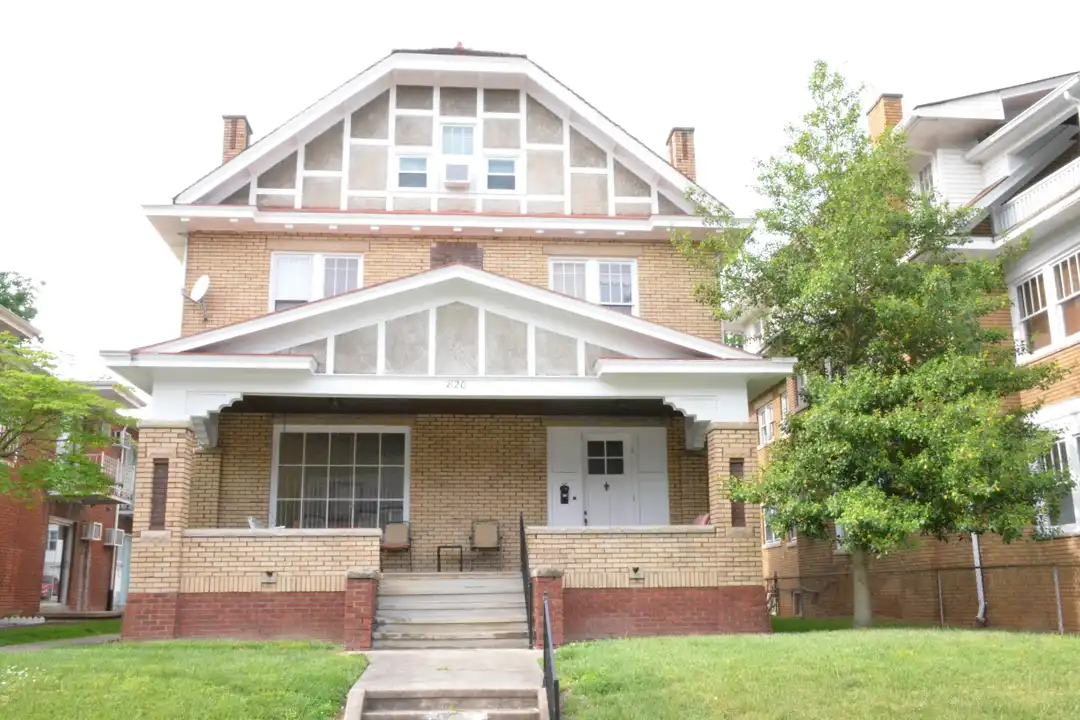 820 12th Ave unit 4 – photo 1