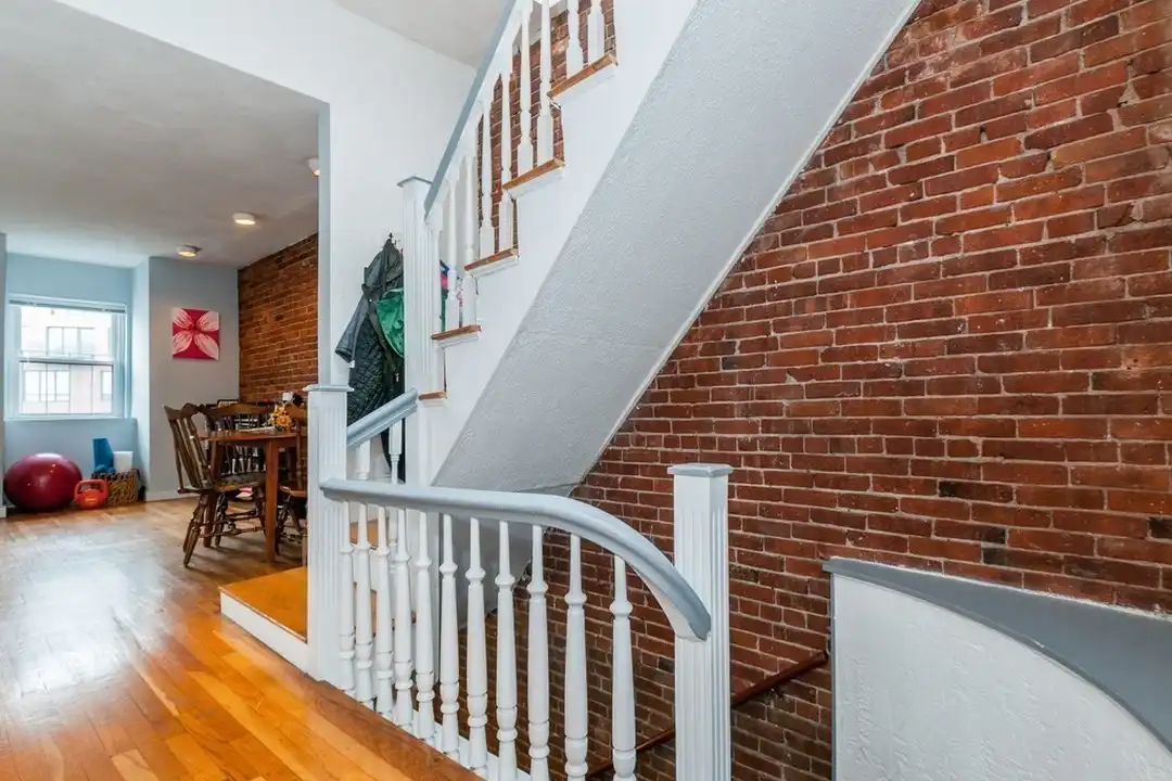 532 Tremont St unit 4 - View 4