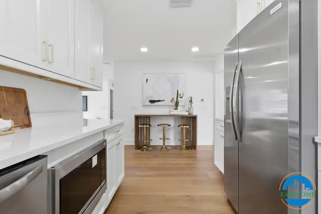 3015 W North B St – pohled 5