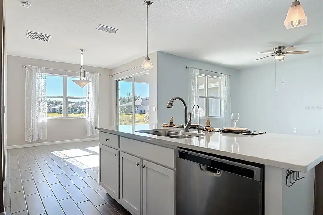 1601 Delphi Wy - View 4