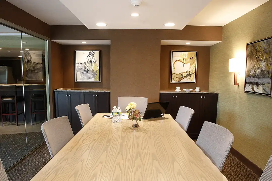 Apartment in Hackensack - More