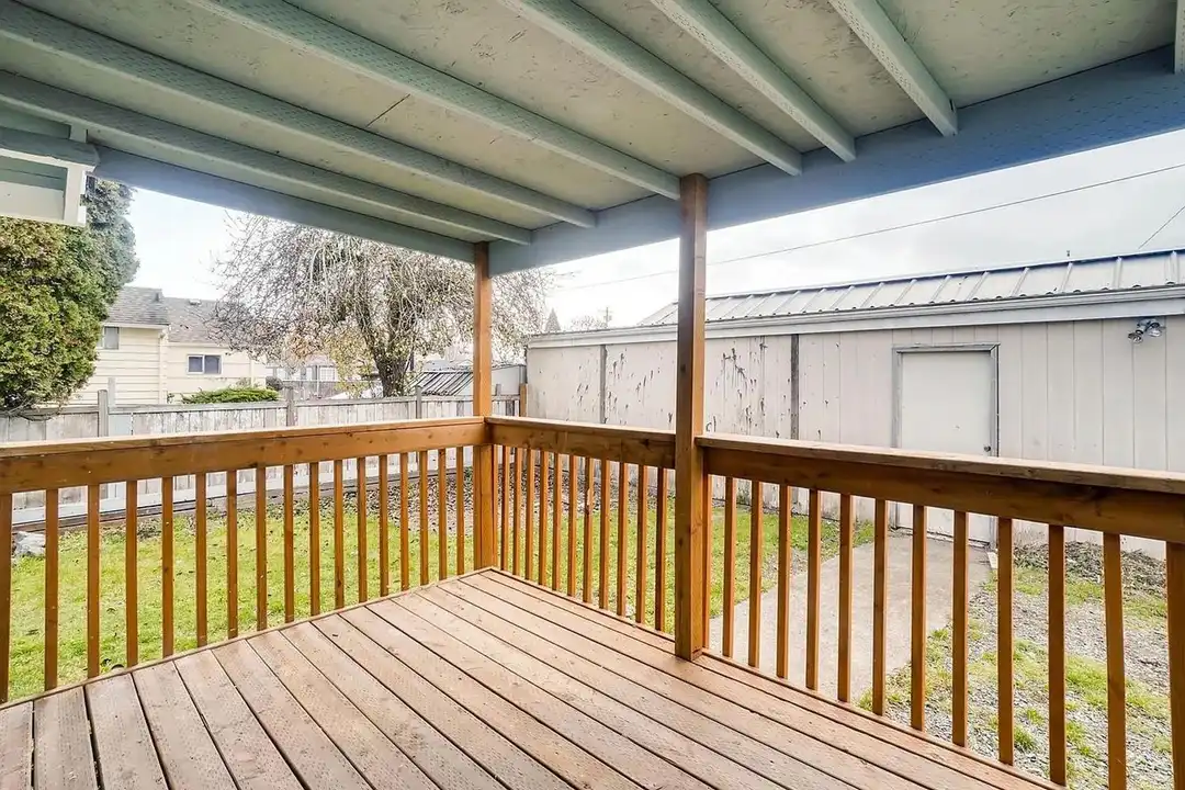 1404 9th St - View 3