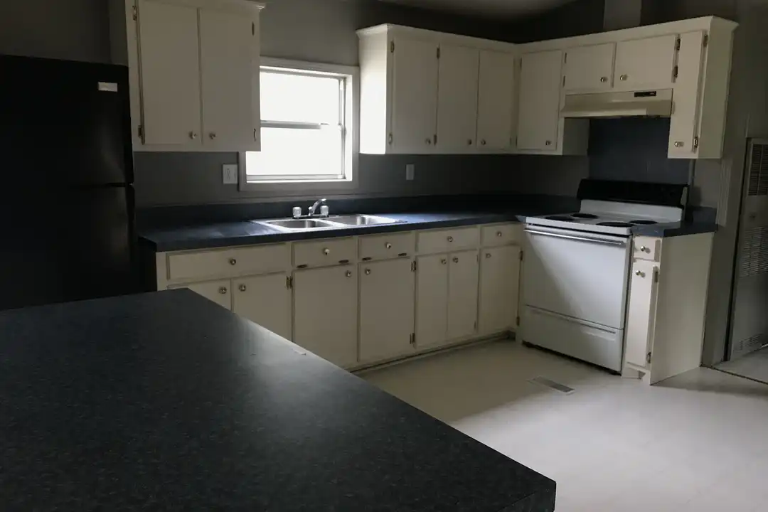 339 Cain Rd - View 3