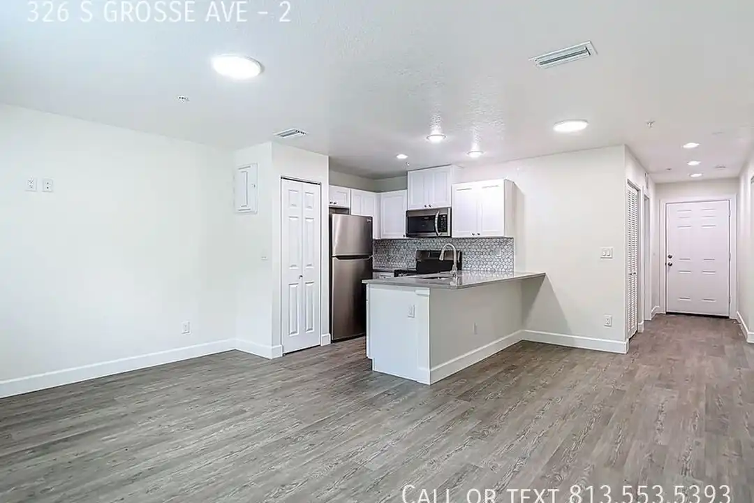 326 S Grosse Ave – photo 1