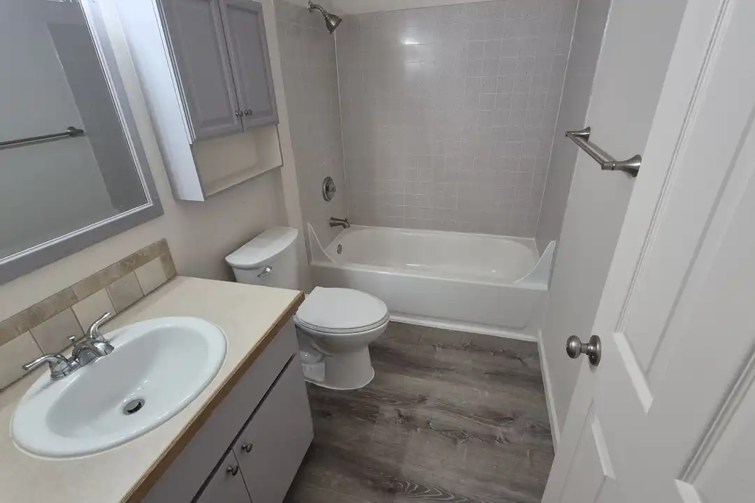 5407 SW Multnomah Blvd - Więcej