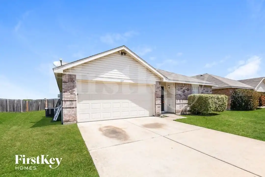 House in Fort Worth, Tarrant County - View 2