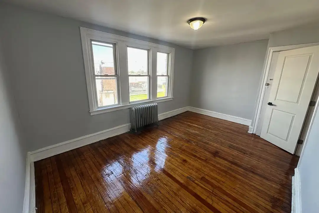 4341 N Fairhill St - View 3
