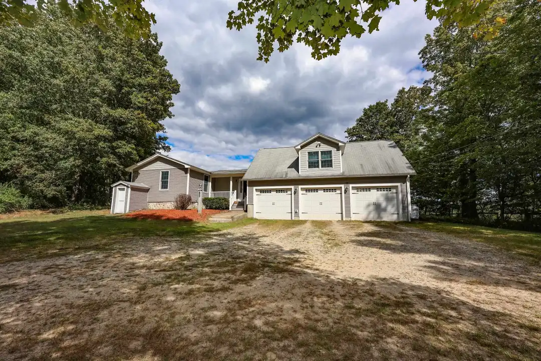 55 Holbrook Hill Rd - View 2