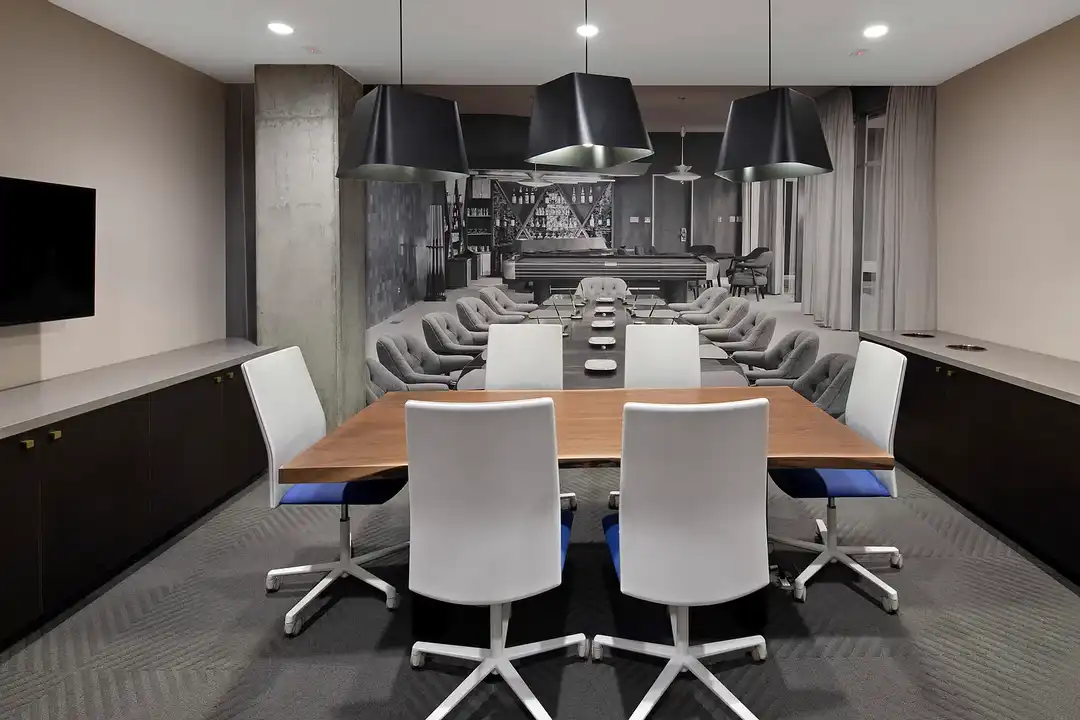 AMLI Park Broadway - 245 W Broadway - Long Beach, CA | Rent.