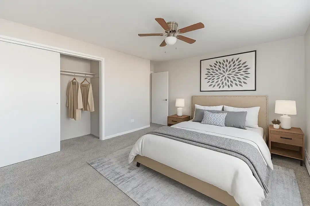 Apartment in Aurora - More