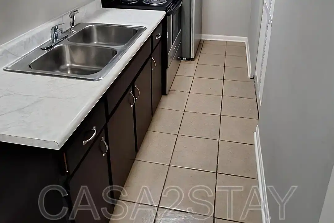 672 Knox Blvd unit 40 – photo 1 of 7