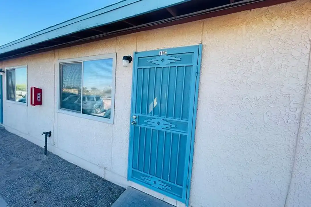 330 E Corona Rd unit 1103 - View 3