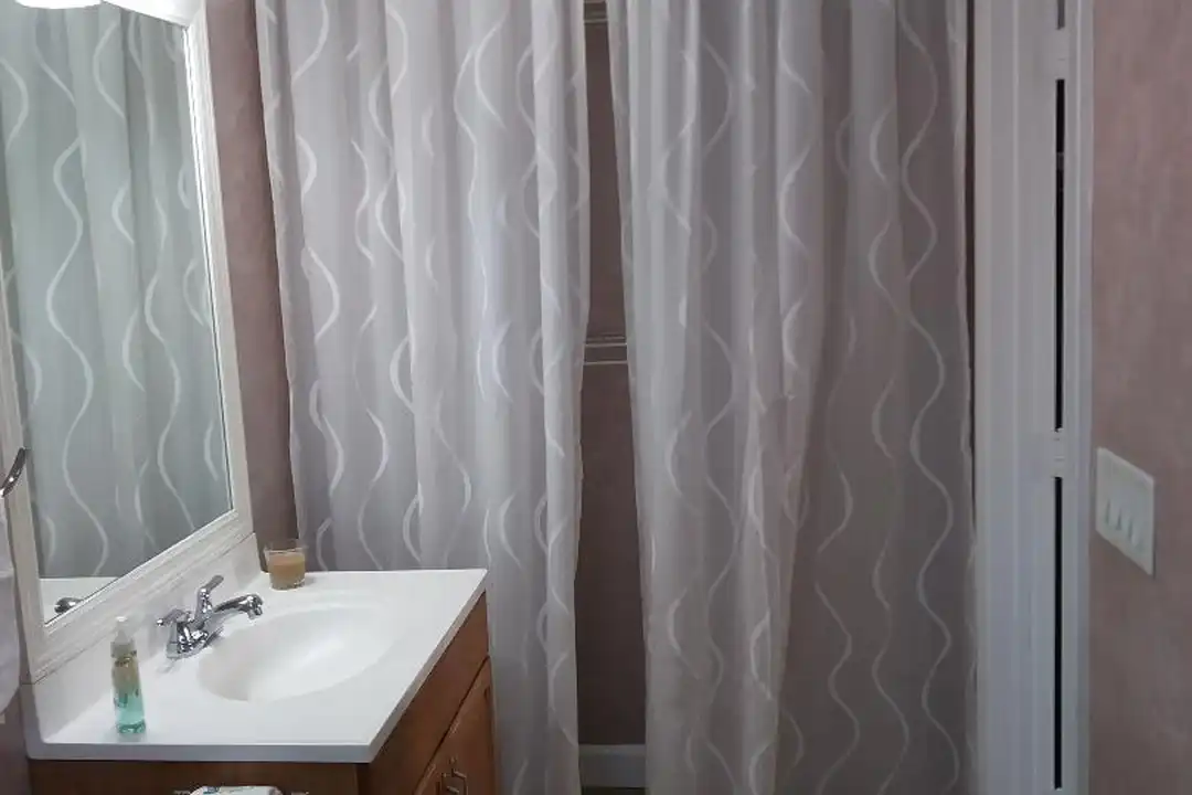 Apartment in Hialeah - View 4