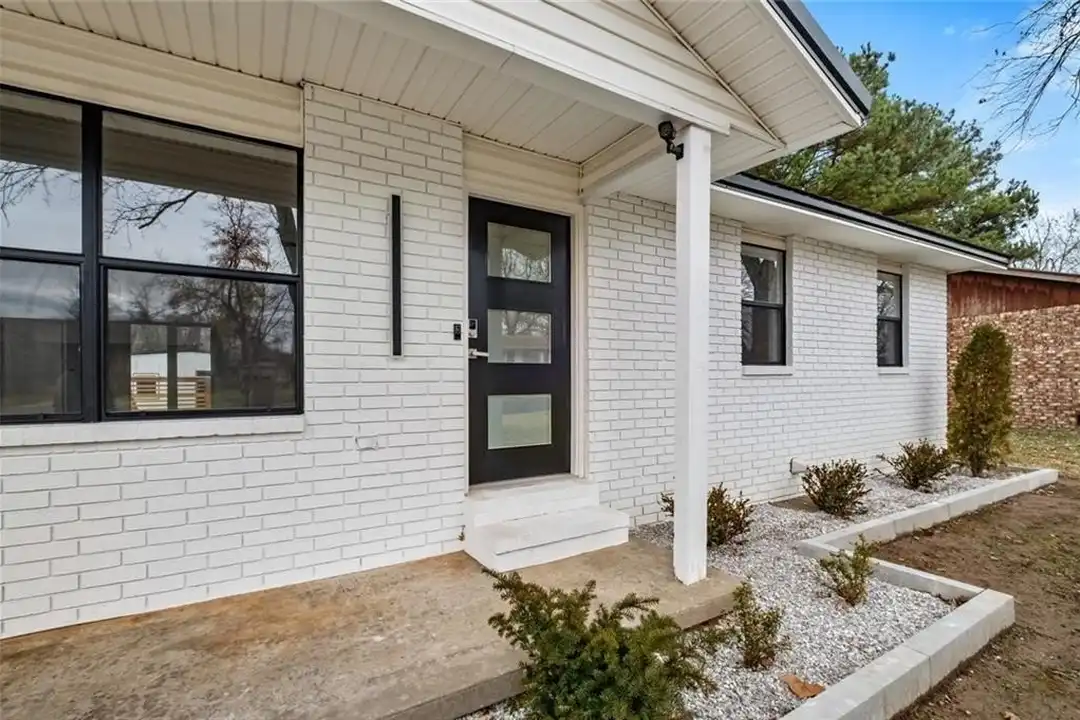 2205 Douglas St - More