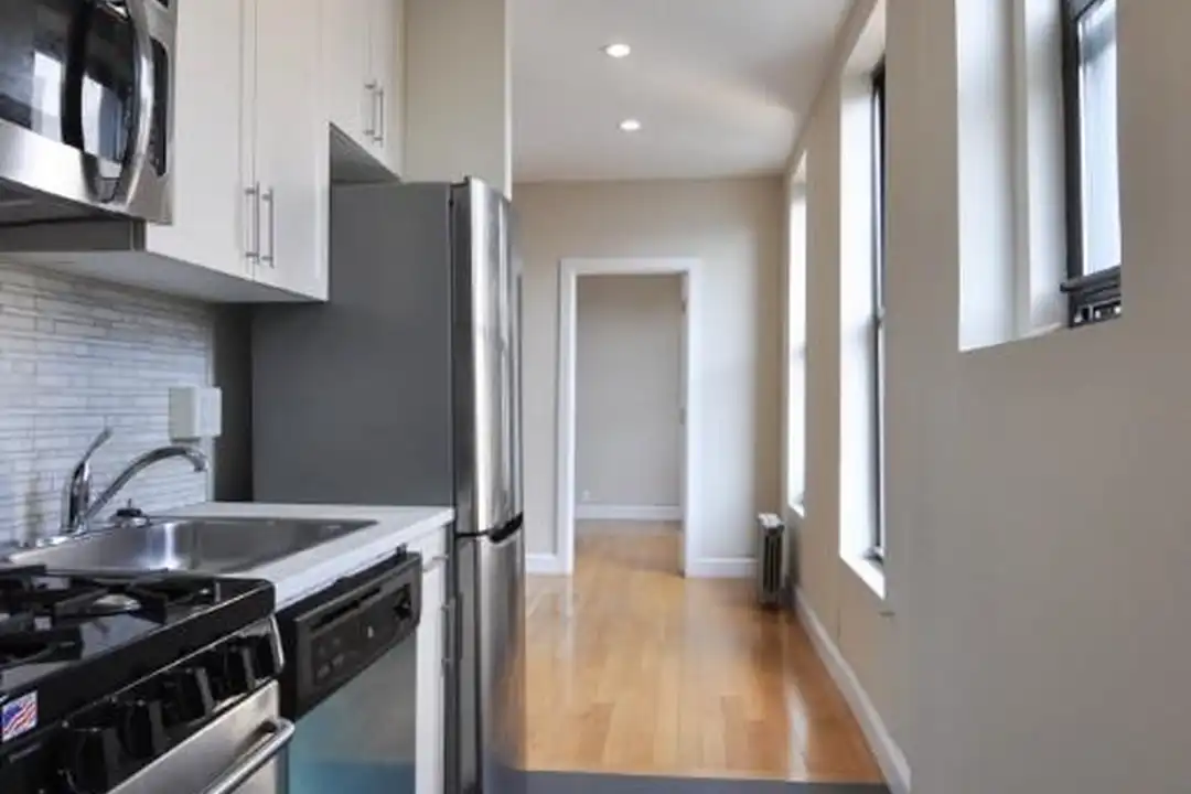 225 Central Pk N - View 3