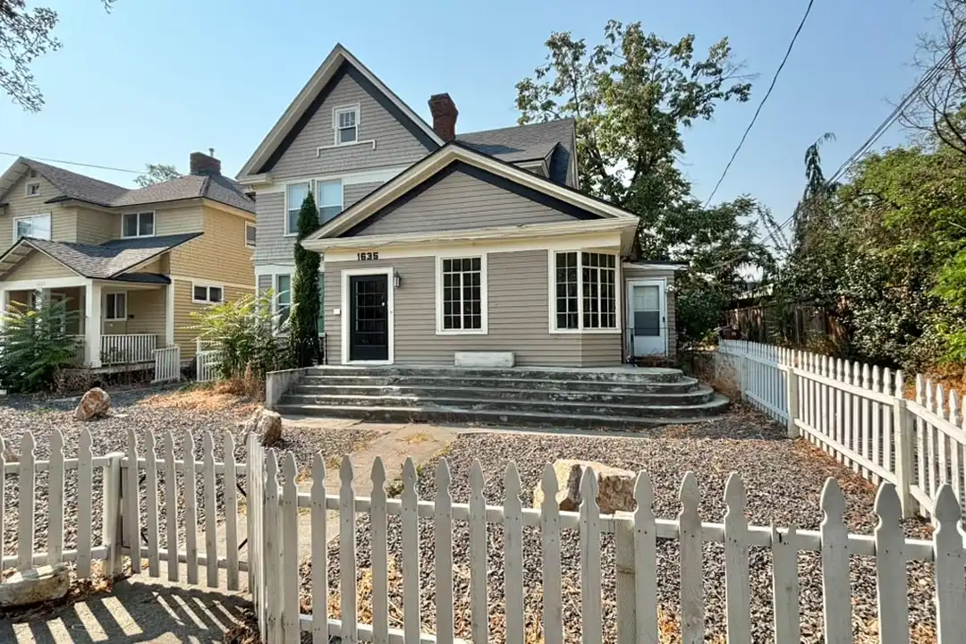 1635 W Pacific Ave – photo 1