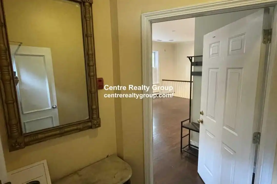 24 Upton St - View 5