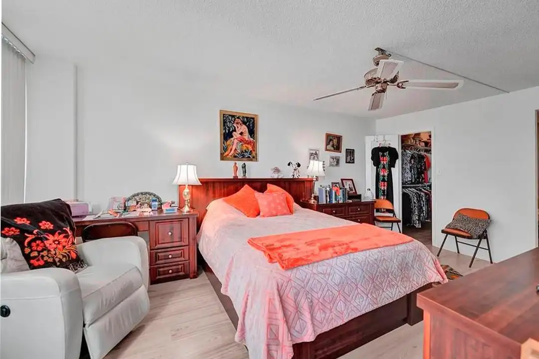 18031 Biscayne Blvd unit 1004-3 - View 6