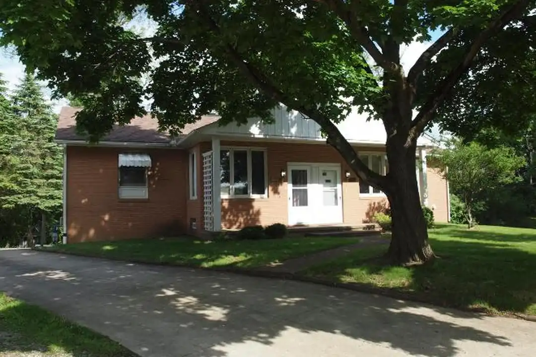 3508 Becky Cir NW – photo 1
