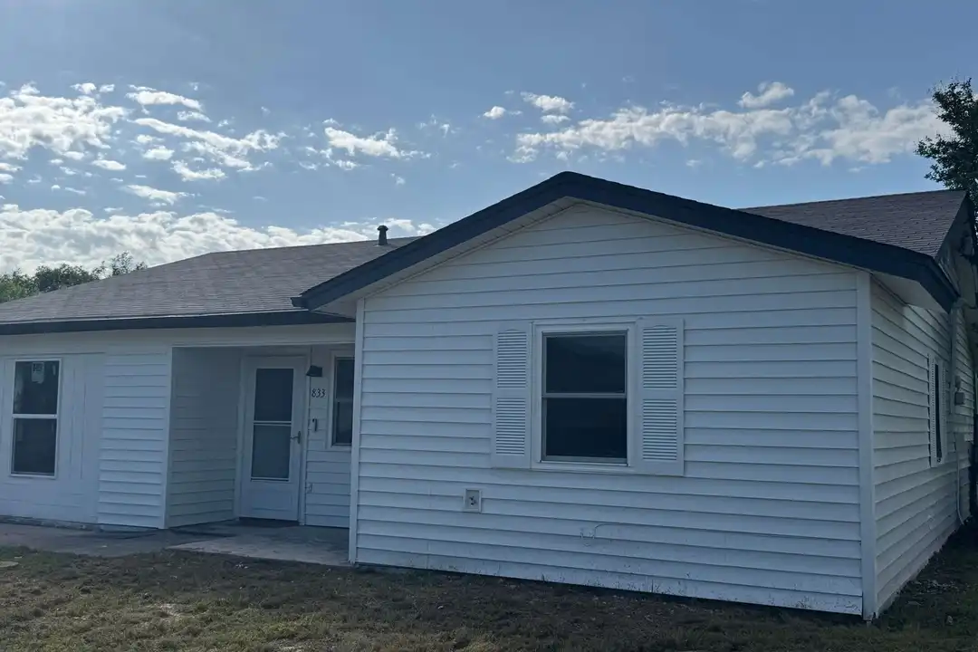 833 Michelle Dr - View 2