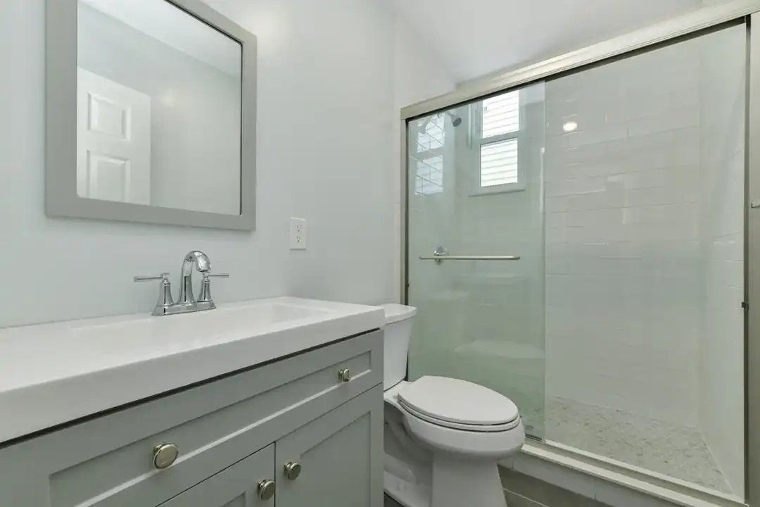 Apartment in Boston - More