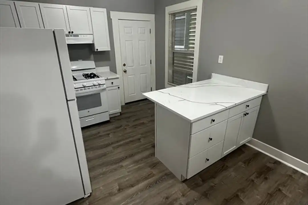 46 Lambert Ave unit 1 - View 6
