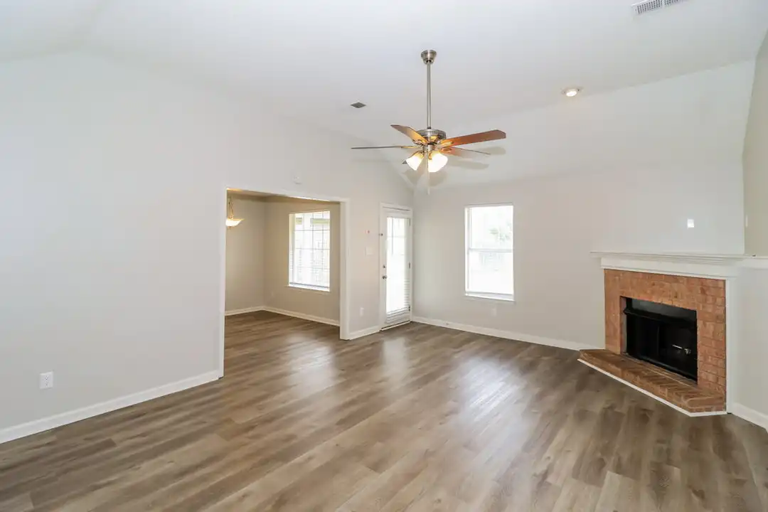 9992 Cameron Ridge TR – pohled 4