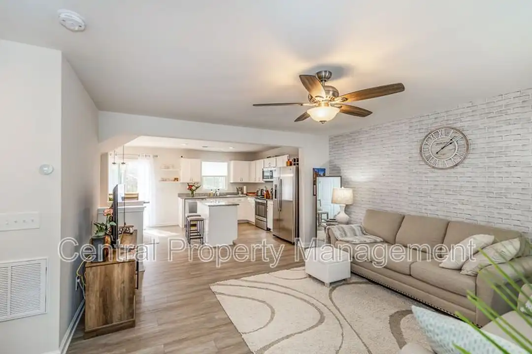 225 Coldwater Creek Ct - View 5