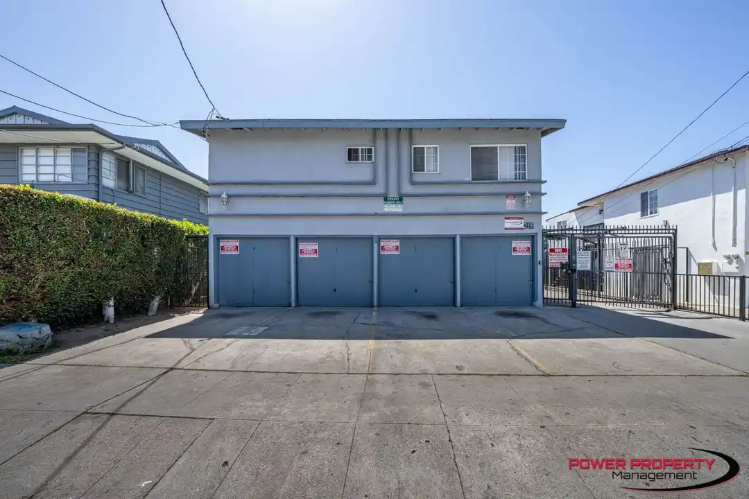 821 N Eucalyptus Ave unit 821 15 - View 5