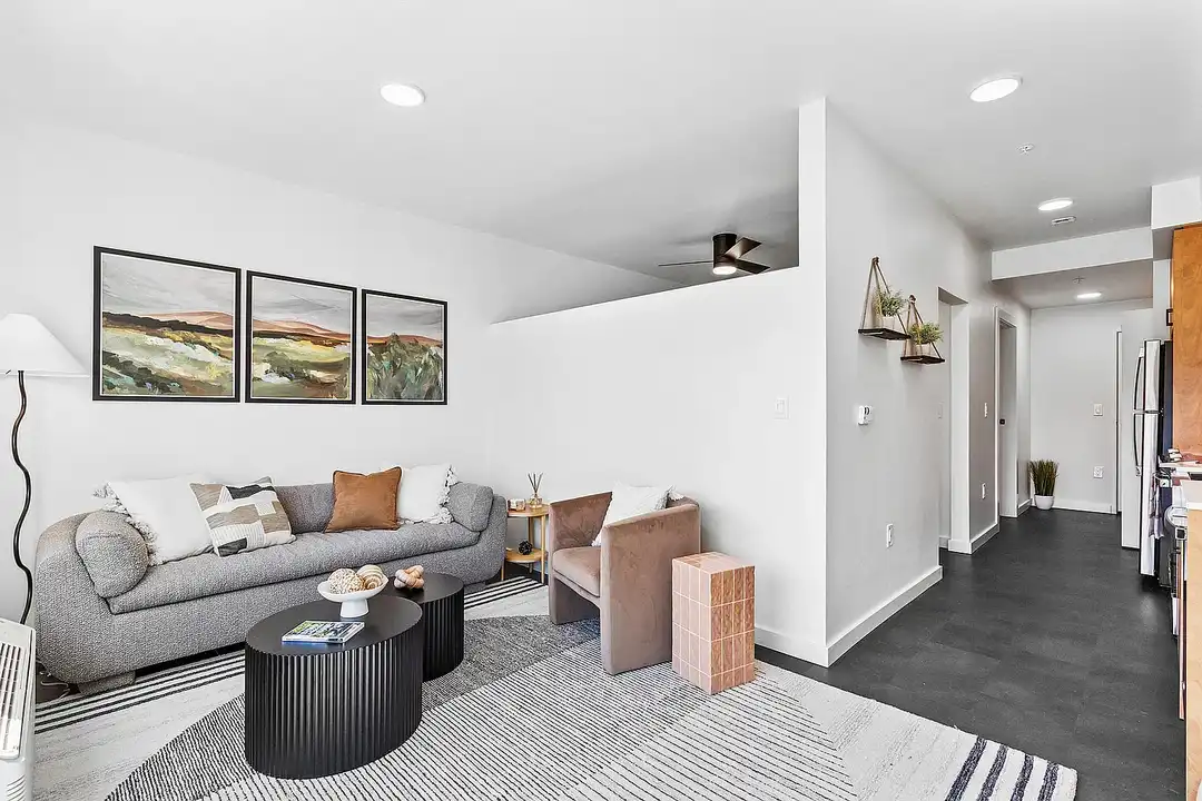 Apartment in Bend - View 4