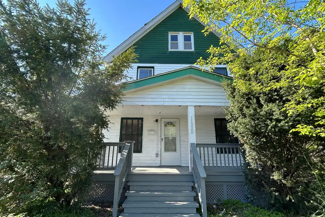11220 Primrose Ave – photo 1