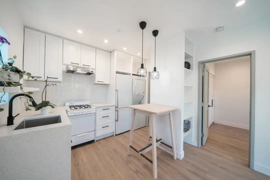 2540 Commonwealth Ave – photo 1
