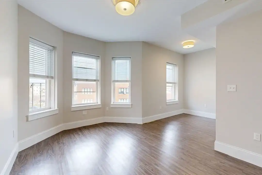 133 Paris St unit 2 - View 4