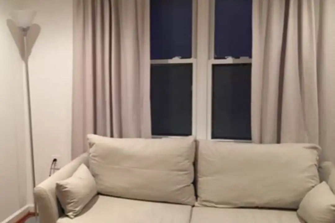 Apartment in Washington, Carver - View 3