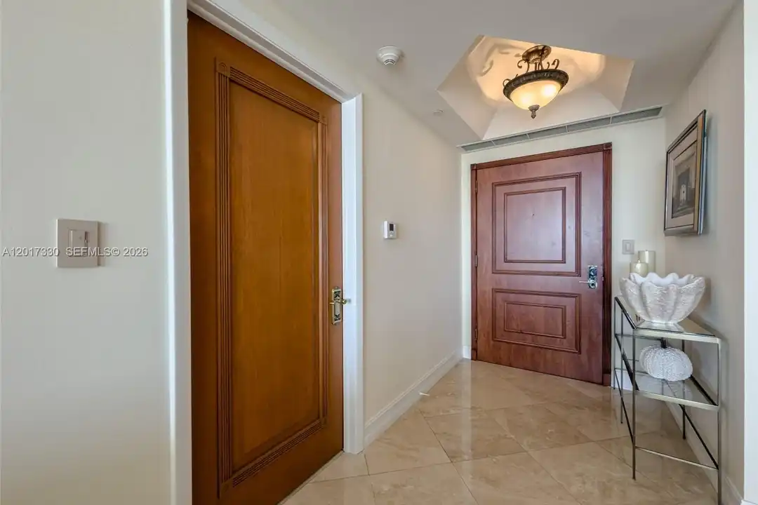 2000 Island Blvd #2503 - View 4